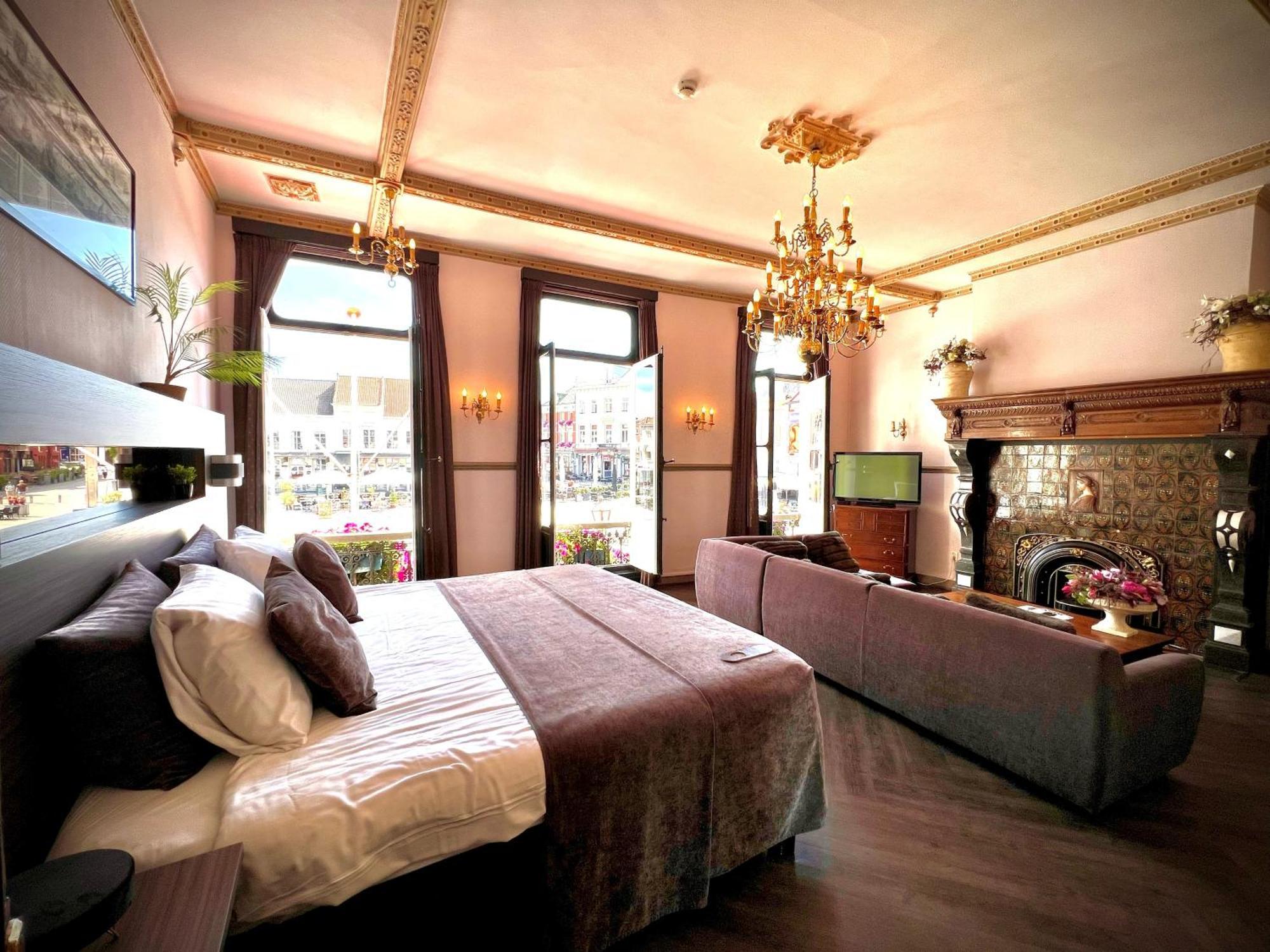 Grand Cafe Hotel De Bourgondier Bergen op Zoom Luaran gambar