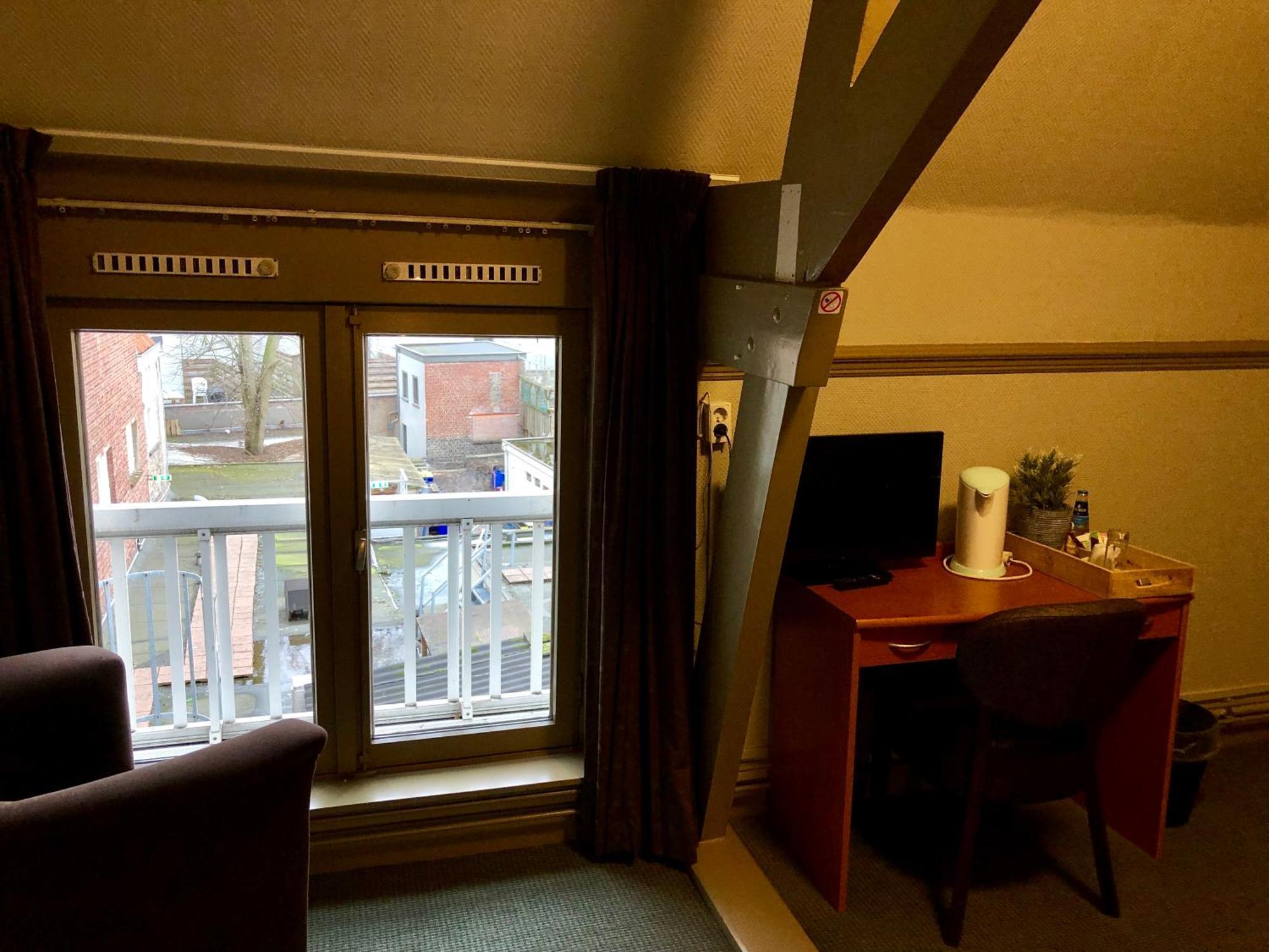 Grand Cafe Hotel De Bourgondier Bergen op Zoom Luaran gambar